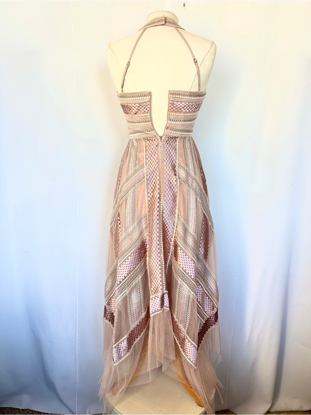 BCBGMAXAZARIA PINK/NUDE/METALLIC TULLE ETHEREAL GODDESS HANDKERCHIEF DRESS Sz2 - Picture 4 of 16